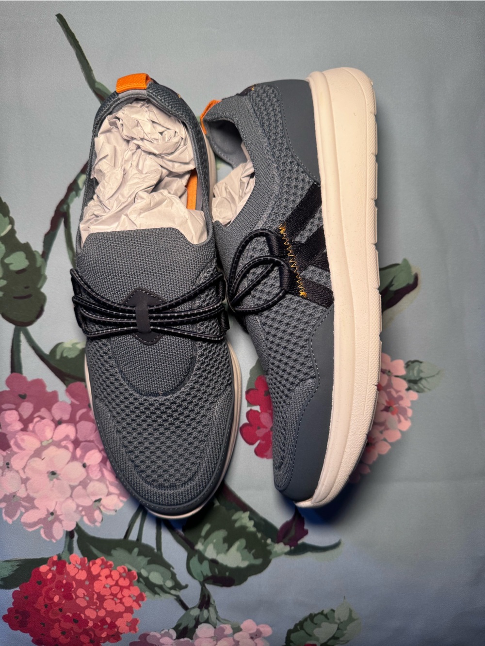 Clarks Women’s Navy Knit Sneakers cloud-steppers Orange Pull Tab Sz 7.5